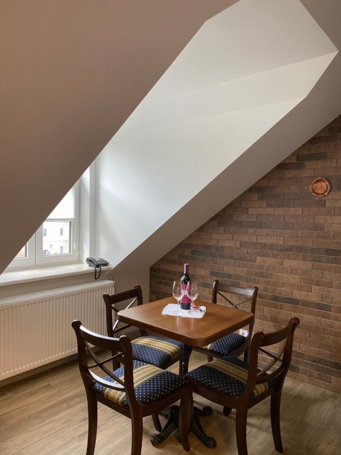 Ratusha Craft Rooms Kamianets-Podilskyi Exterior foto